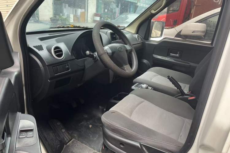 Used Ruichi EC35 2020 EC35 II Standard Edition 38.7 kWh Interior 2