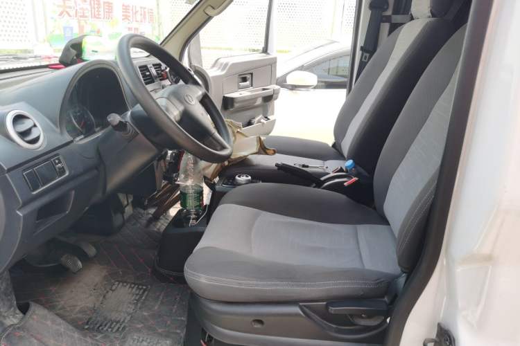 Used Ruichi EC35 2020 EC35 II Standard Edition 38.7 kWh Left Front Seat