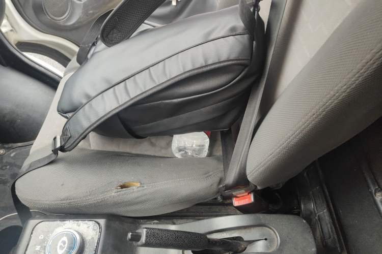 Used Ruichi EC35 2020 EC35 II Standard Edition 38.7 kWh Left Rear Seat