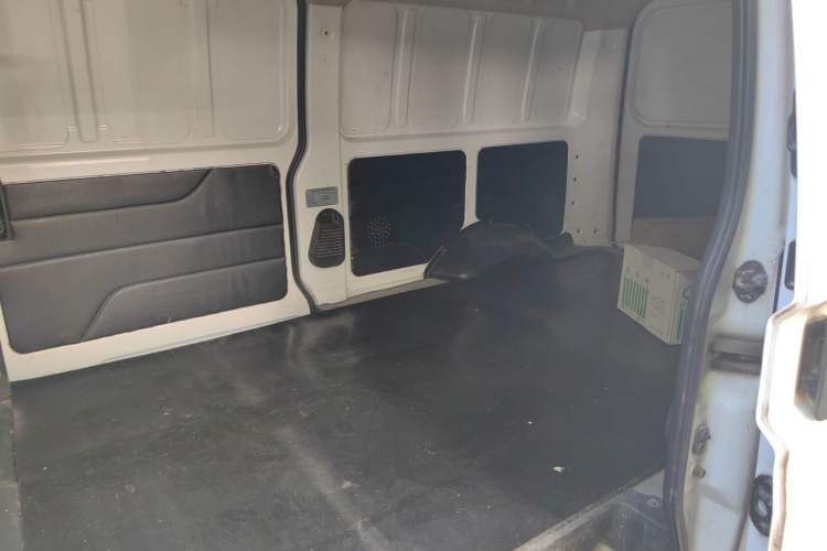 Used Ruichi EC35 2020 EC35 II Standard Edition 38.64 kWh Left Rear Seat