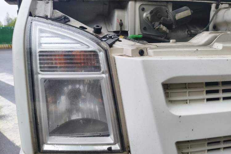 Used Ruichi EC35 2020 EC35 II Standard Edition 38.7 kWh Right Front Headlight
