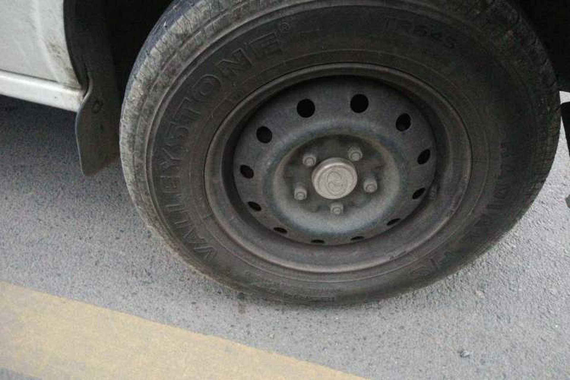 Used Ruichi EC35 2020 EC35 II Long-Range Version 41.86 kWh Right Front Wheel Hub