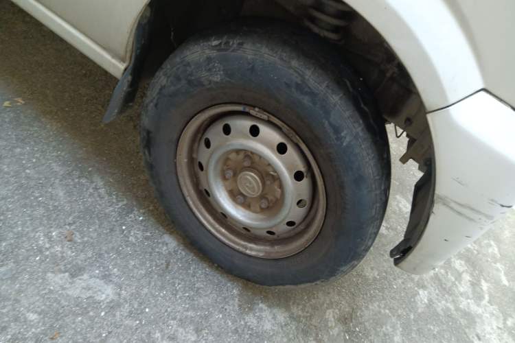 Used Ruichi EC35 2020 EC35 II Standard Edition 38.7 kWh Right Front Wheel Hub