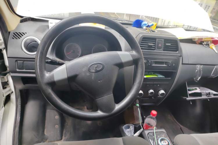 Used Ruichi EC35 2020 EC35 II Long-Range Version 41.86 kWh Steering Wheel