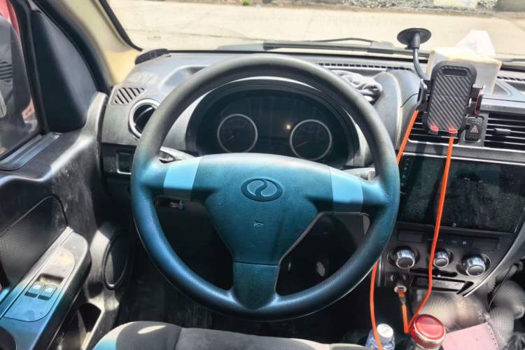 Used Ruichi EC35 2020 EC35 II Standard Edition 38.7 kWh Steering Wheel
