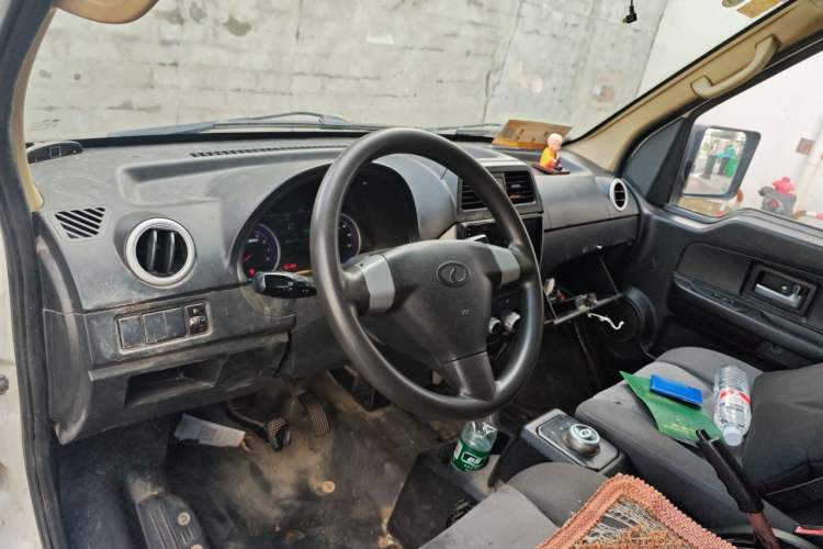 Used Ruichi EC35 2020 EC35 II Standard Edition 38.64 kWh Steering Wheel