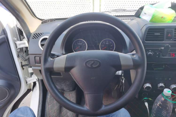 Used Ruichi EC35 2020 EC35 II Standard Edition 38.7 kWh Steering Wheel