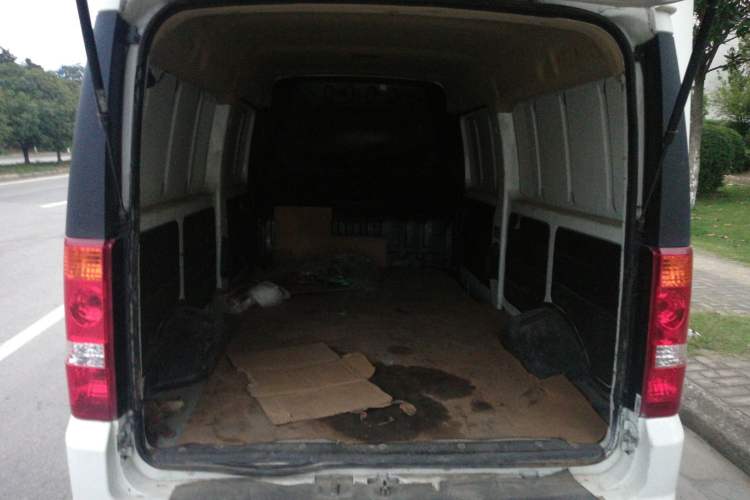 Used Ruichi EC35 2020 EC35 II Long-Range Version 41.86 kWh Trunk