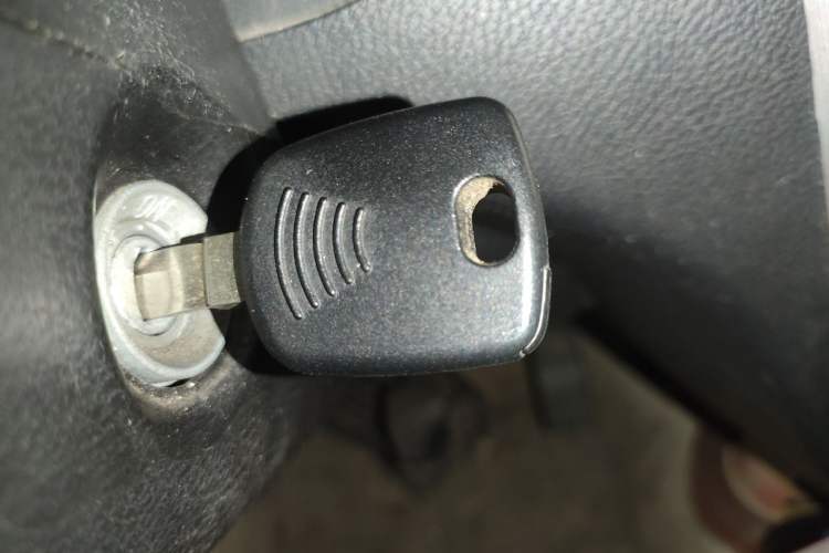 Used Ruichi EC35 2020 EC35 II Long-Range Version 41.86 kWh Vehicle Key