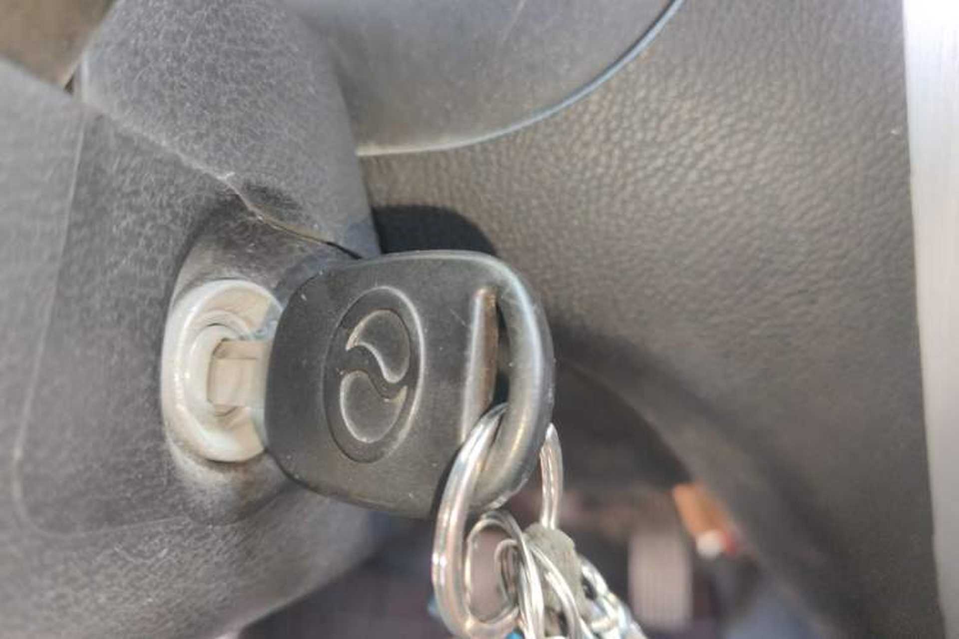 Used Ruichi EC35 2020 EC35 II Long-Range Version 41.86 kWh Vehicle Key