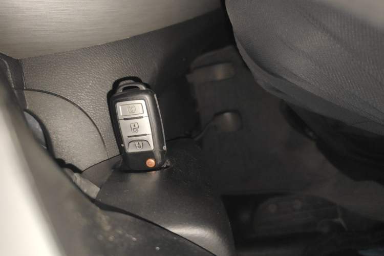 Used Ruichi EC35 2020 EC35 II Long-Range Version 41.86 kWh Vehicle Key
