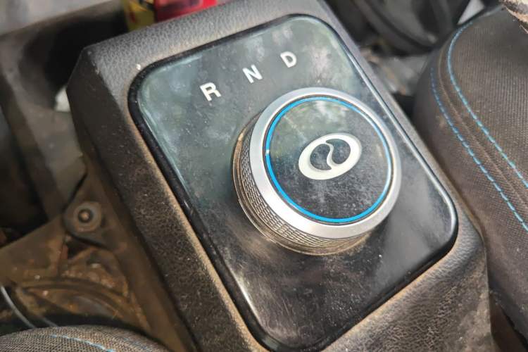 Used Ruichi EC35 2021 EC35 II Standard Edition 38.7 kWh Gear Lever