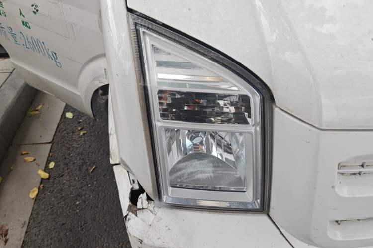 Used Ruichi EC35 2021 EC35 II Standard Edition 38.7 kWh Right Front Headlight