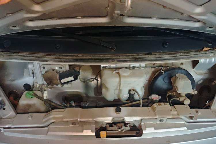 Used Ruichi EC35 2021 EC35 II Creative Edition 36.288 kWh Engine Bay