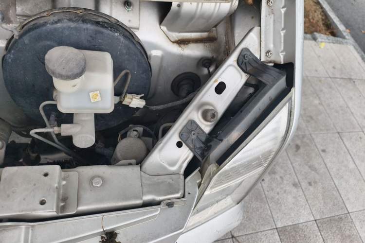 Used Ruichi EC35 2021 EC35 II Creative Edition 36.288 kWh Engine Bay Left