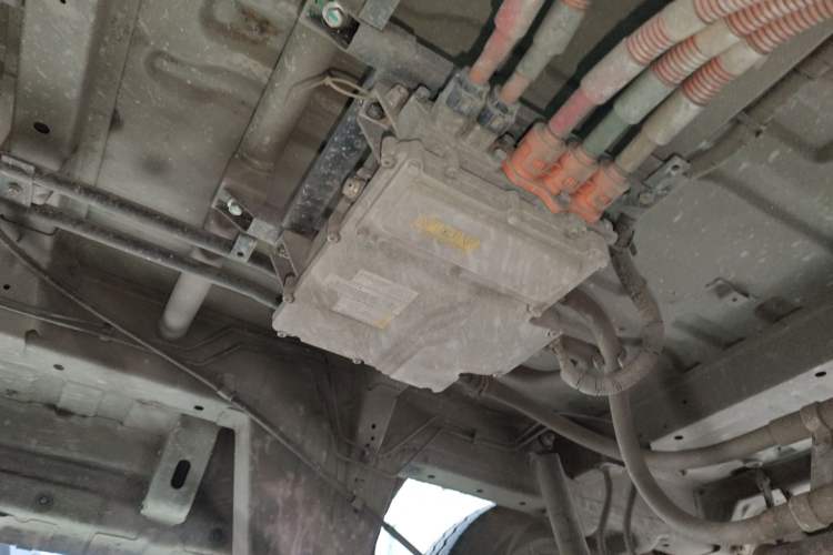 Used Ruichi EC35 2021 EC35 II Creative Edition 36.288 kWh Engine Bay Right