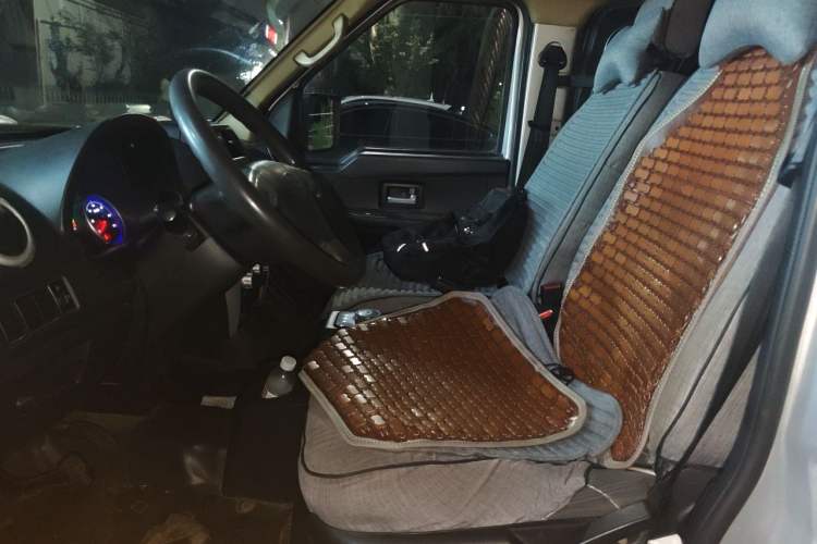 Used Ruichi EC35 2021 EC35 II Creative Edition 36.288 kWh Left Front Seat