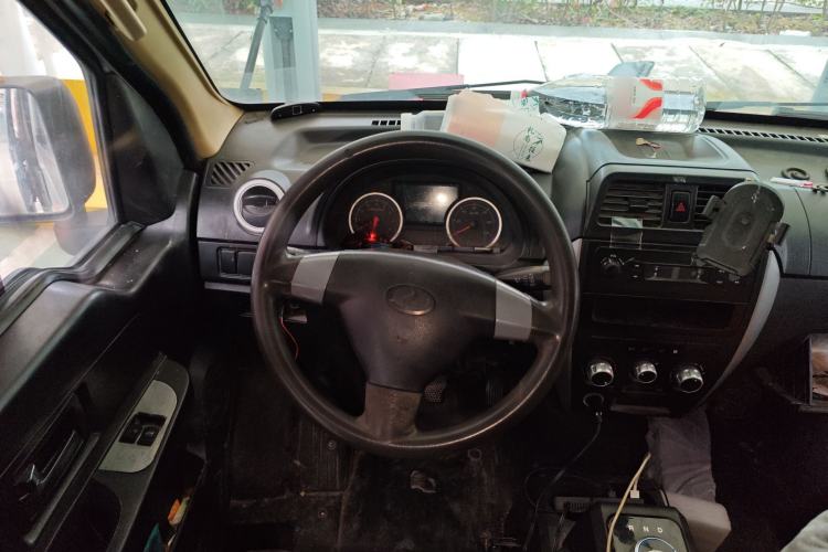 Used Ruichi EC35 2021 EC35 II Creative Edition 36.288 kWh Steering Wheel