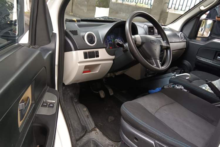 Used Ruichi EC35 2021 EC35 II Standard Edition 38.7 kWh Driver Seat