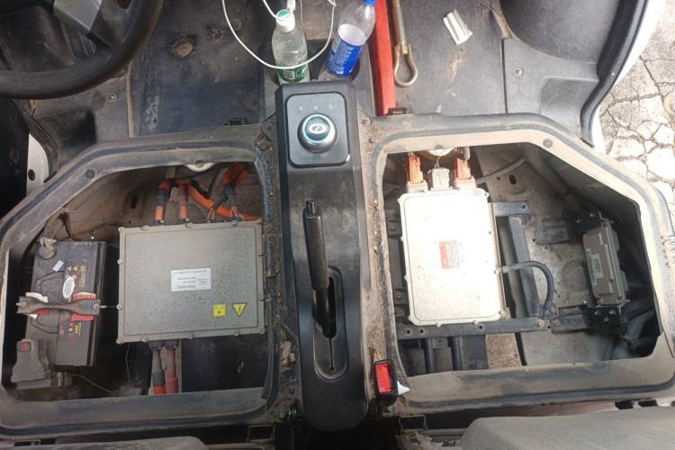 Used Ruichi EC35 2021 EC35 II Creative Edition 36.288 kWh Engine Bay