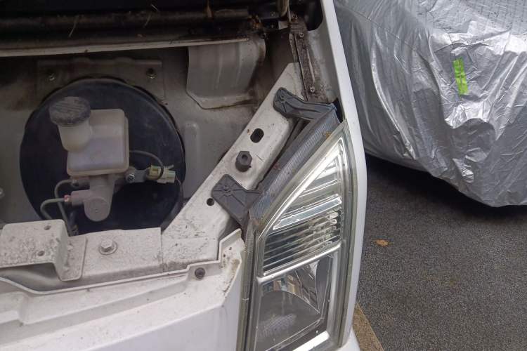 Used Ruichi EC35 2021 EC35 II Standard Edition 38.64 kWh Engine Bay Left