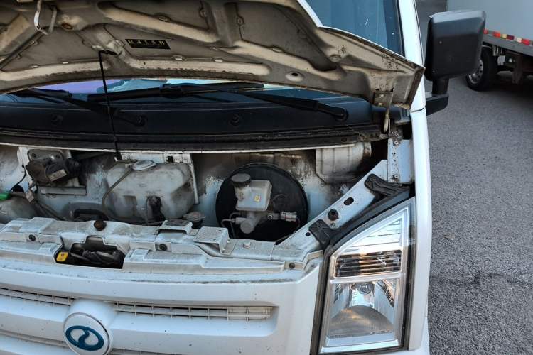 Used Ruichi EC35 2021 EC35 II Long-Range Version 41.86 kWh Engine Bay Left