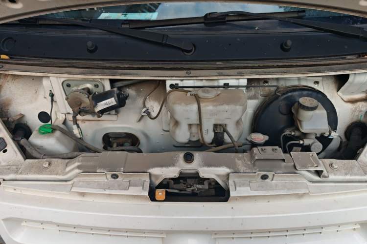 Used Ruichi EC35 2021 EC35 II Creative Edition 36.288 kWh Engine Bay