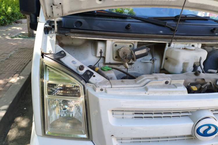 Used Ruichi EC35 2021 EC35 II Long-Range Version 41.932 kWh Engine Bay Right