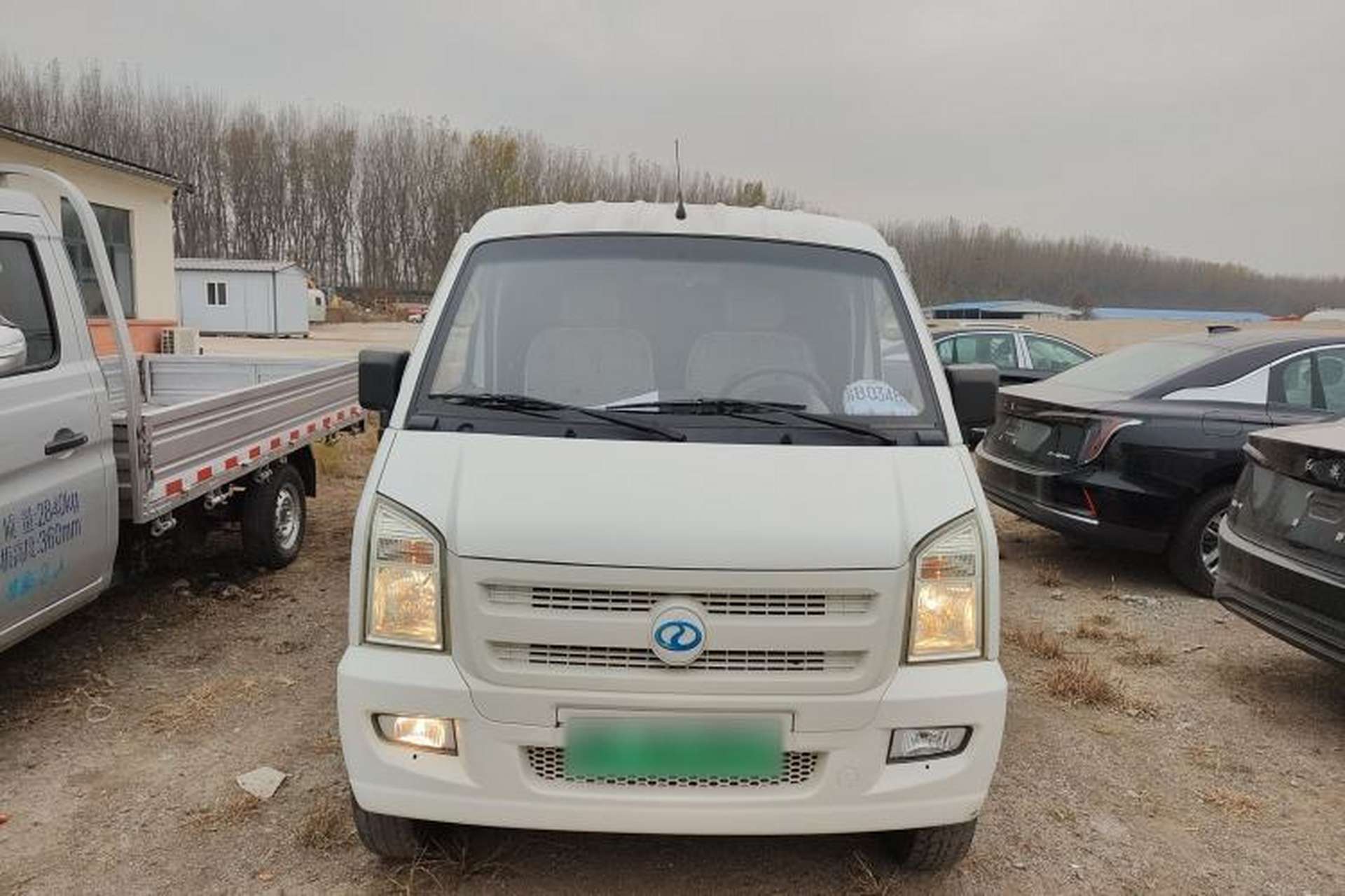 Used Ruichi EC35 2021 EC35 III Long-Range Version 41.86 kWh Exterior 1