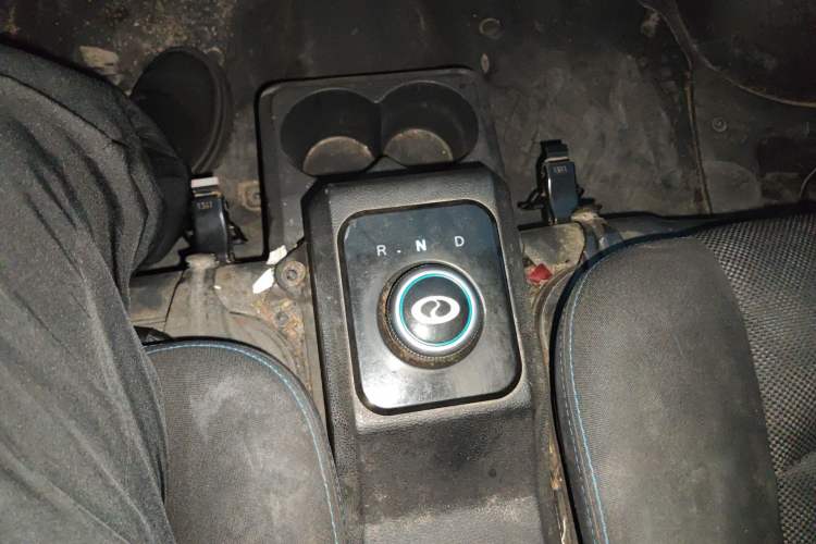 Used Ruichi EC35 2021 EC35 II Standard Edition 38.64 kWh Gear Lever