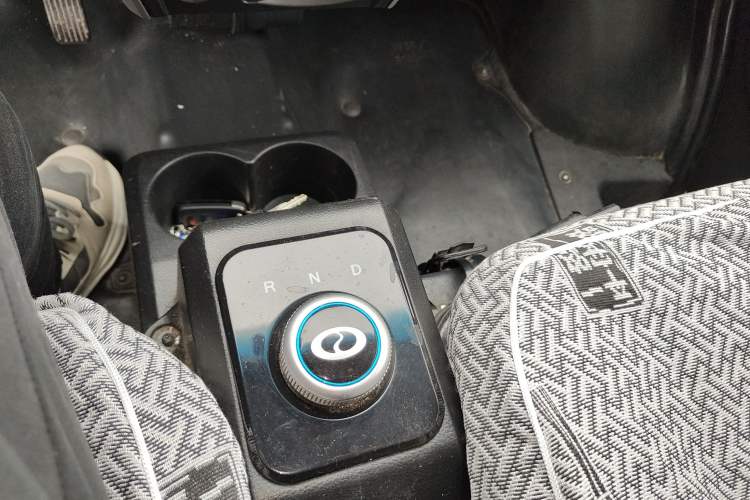 Used Ruichi EC35 2021 EC35 III Long-Range Version 41.86 kWh Gear Lever