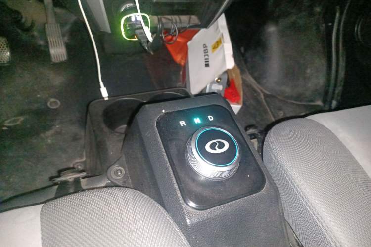 Used Ruichi EC35 2021 EC35 II Standard Edition 38.7 kWh Gear Lever