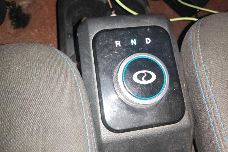 Used Ruichi EC35 2021 EC35 II Standard Edition 38.7 kWh Gear Lever