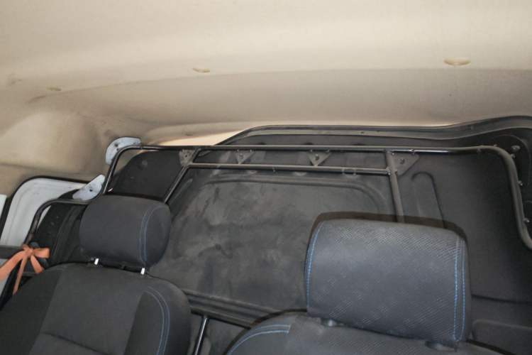 Used Ruichi EC35 2021 EC35 II Standard Edition 38.64 kWh Headliner