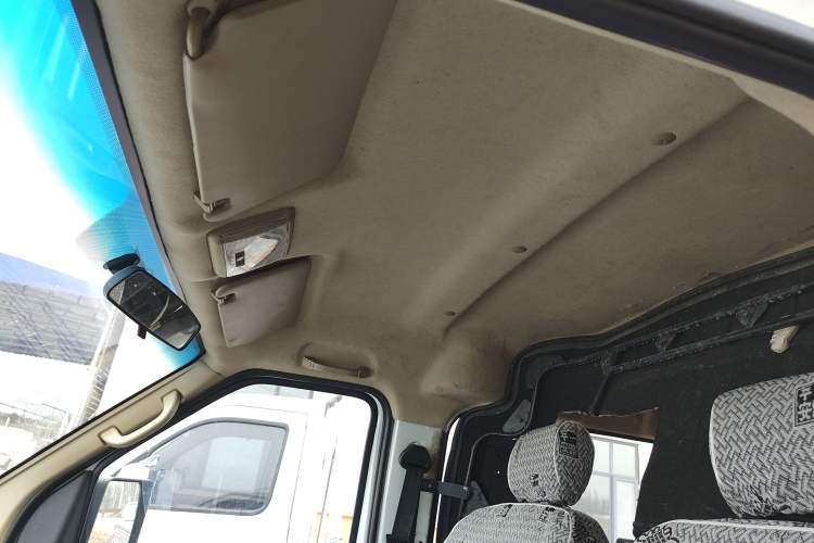 Used Ruichi EC35 2021 EC35 III Long-Range Version 41.86 kWh Headliner