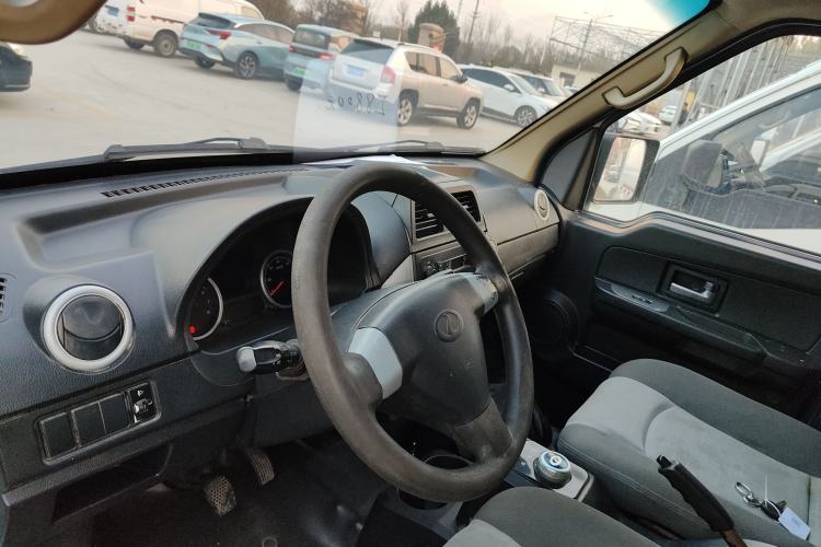 Used Ruichi EC35 2021 EC35 III Long-Range Version 41.86 kWh Interior 2