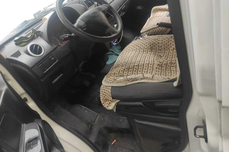 Used Ruichi EC35 2021 EC35 II Standard Edition 38.64 kWh Left Front Seat
