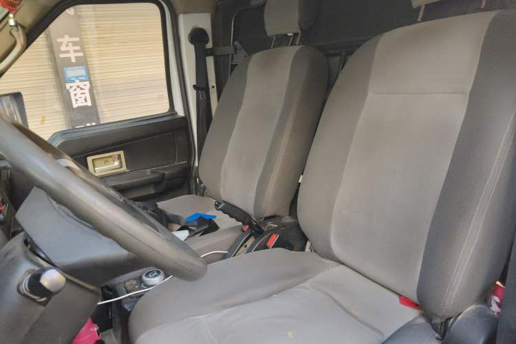 Used Ruichi EC35 2021 EC35 II Custom Edition 31.25 kWh Left Front Seat