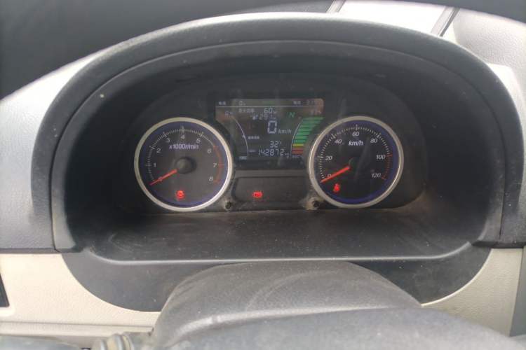 Used Ruichi EC35 2021 EC35 II Standard Edition 38.7 kWh Odometer Close Up