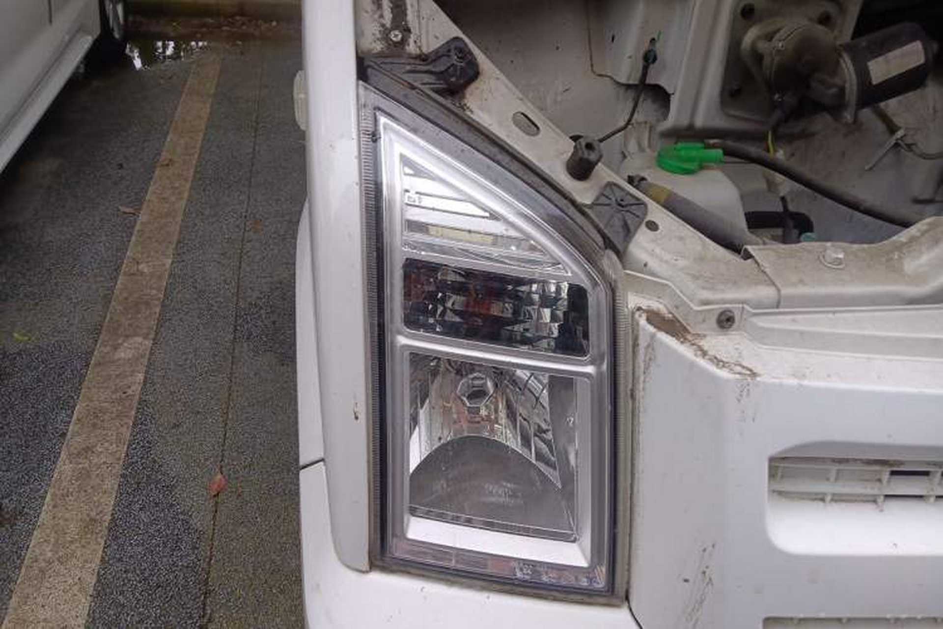Used Ruichi EC35 2021 EC35 II Standard Edition 38.64 kWh Right Front Headlight