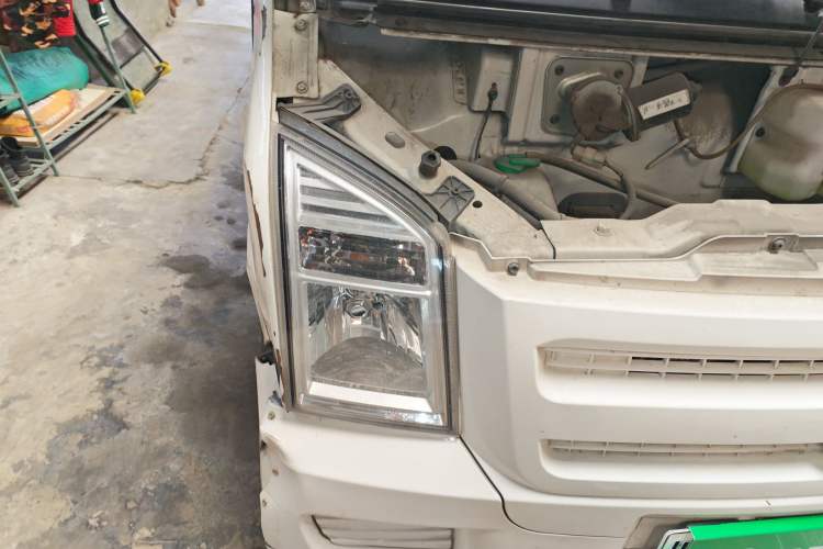 Used Ruichi EC35 2021 EC35 II Standard Edition 38.64 kWh Right Front Headlight