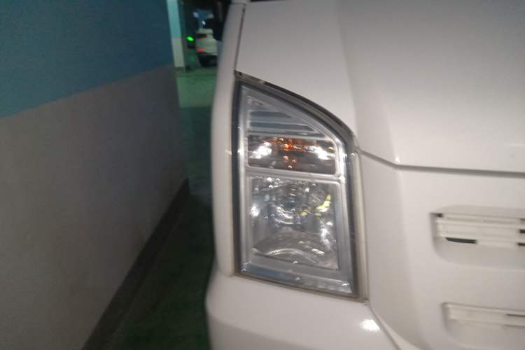 Used Ruichi EC35 2021 EC35 II Standard Edition 38.7 kWh Right Front Headlight
