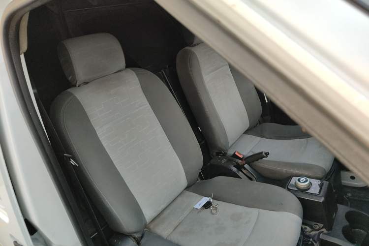 Used Ruichi EC35 2021 EC35 III Long-Range Version 41.86 kWh Right Front Seat