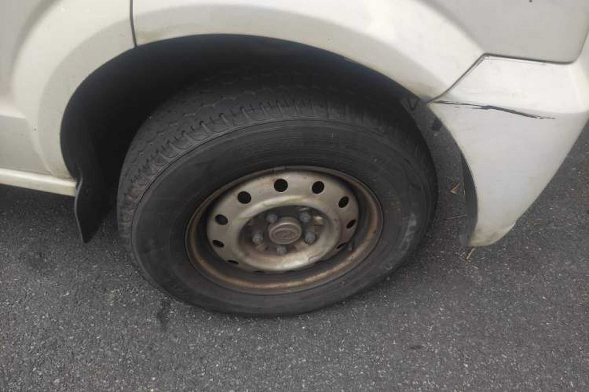 Used Ruichi EC35 2021 EC35 II Standard Edition 38.64 kWh Right Front Wheel Hub