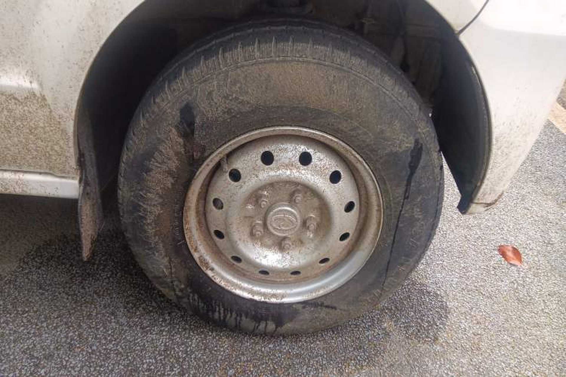 Used Ruichi EC35 2021 EC35 II Standard Edition 38.64 kWh Right Front Wheel Hub