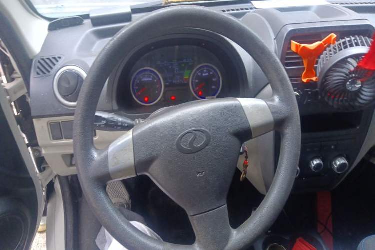 Used Ruichi EC35 2021 EC35 II Standard Edition 38.64 kWh Steering Wheel