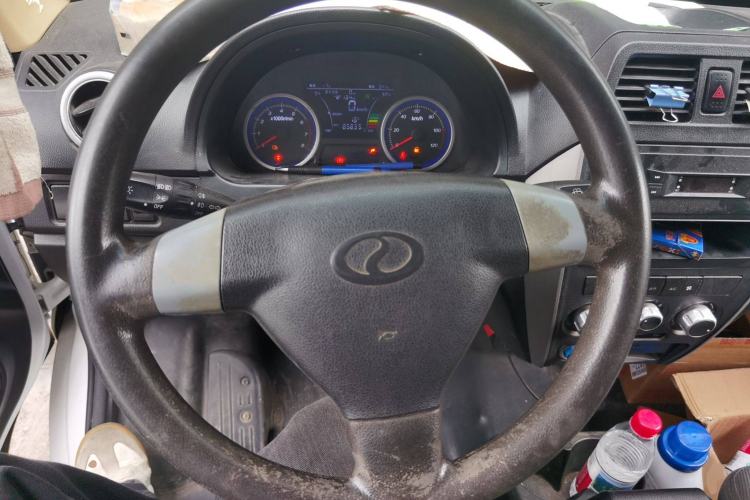 Used Ruichi EC35 2021 EC35 II Long-Range Version 41.932 kWh Steering Wheel