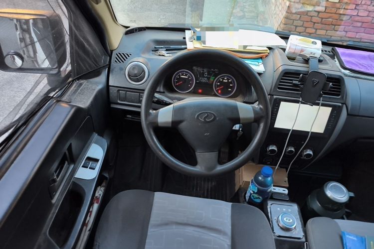Used Ruichi EC35 2021 EC35 II Long-Range Version 41.86 kWh Steering Wheel