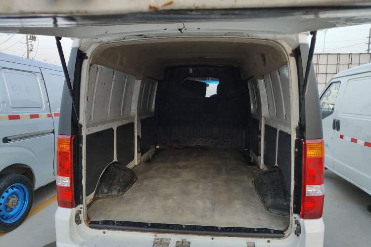 Used Ruichi EC35 2021 EC35 III Long-Range Version 41.86 kWh Trunk