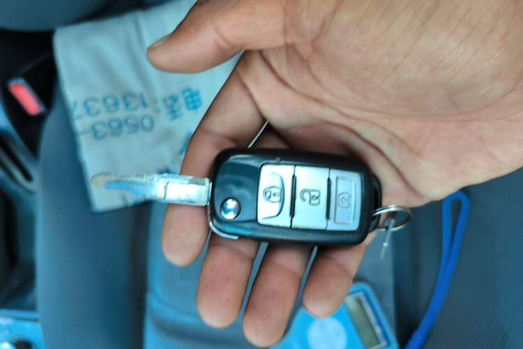 Used Ruichi EC35 2021 EC35 II Long-Range Version 41.86 kWh Vehicle Key
